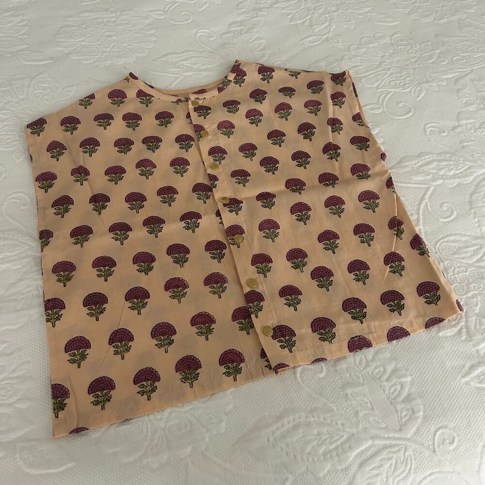 Parisian batik-print cap-sleeve snap-front knit top (S)